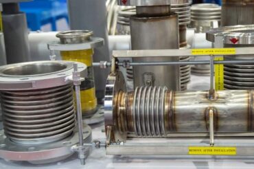 The Difference Between Flex Connectors and Bellows
