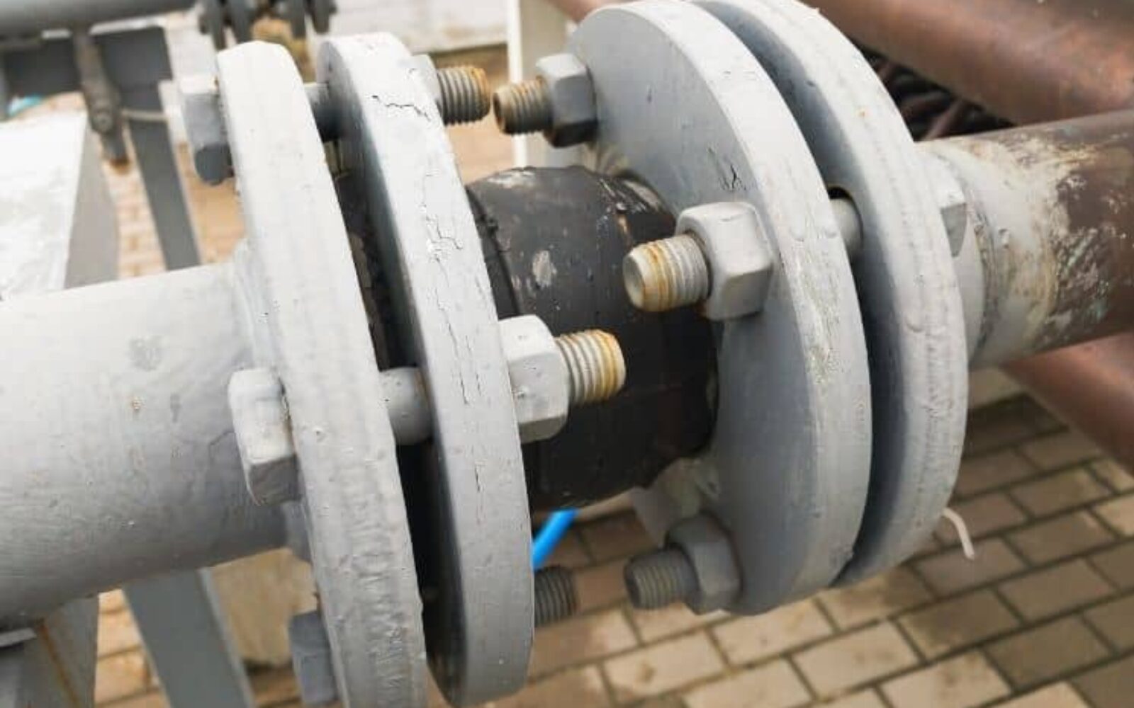 Warning Signs of a Failed Expansion Joint