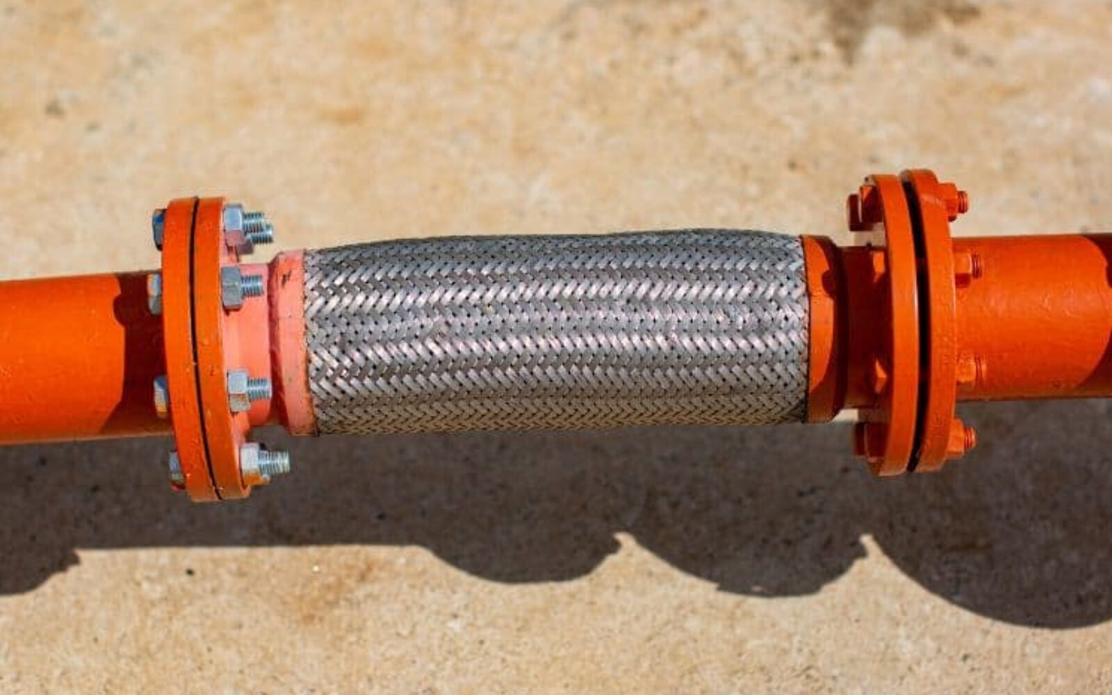 Piping System Problems That Expansion Joints Help Prevent
