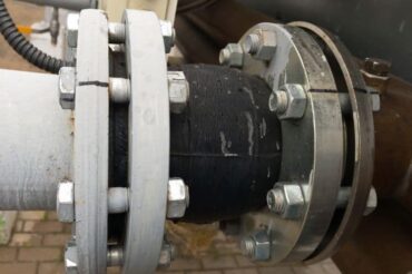 Benefits of Internal Liners in Expansion Joints