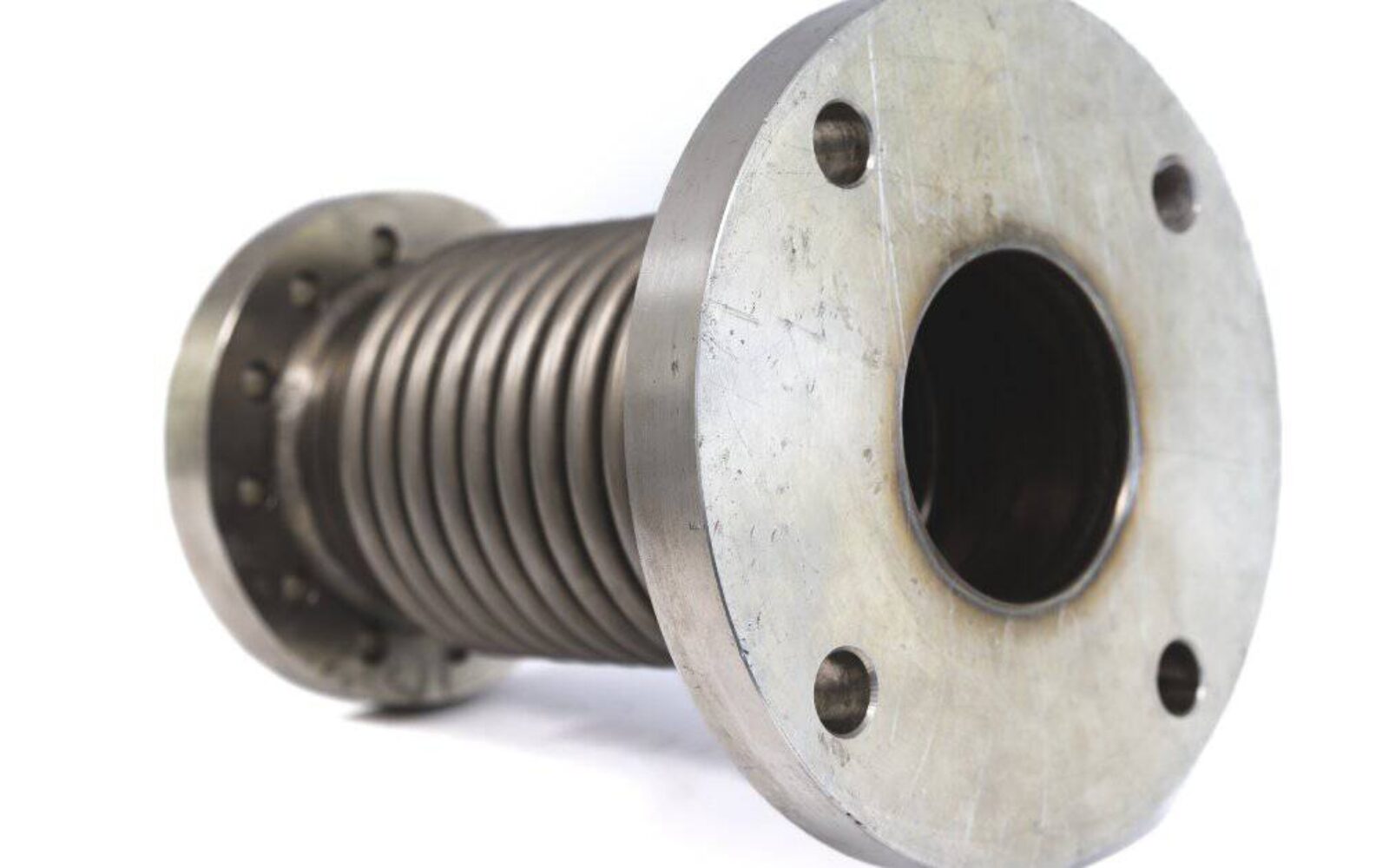 A Brief Look at the Benefits of Flange End Fittings