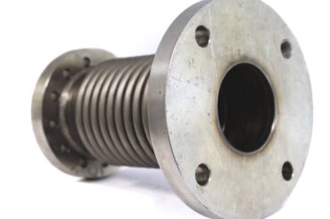 A Brief Look at the Benefits of Flange End Fittings