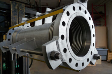 Tied universal expansion joint with 300# RFSO flanges
